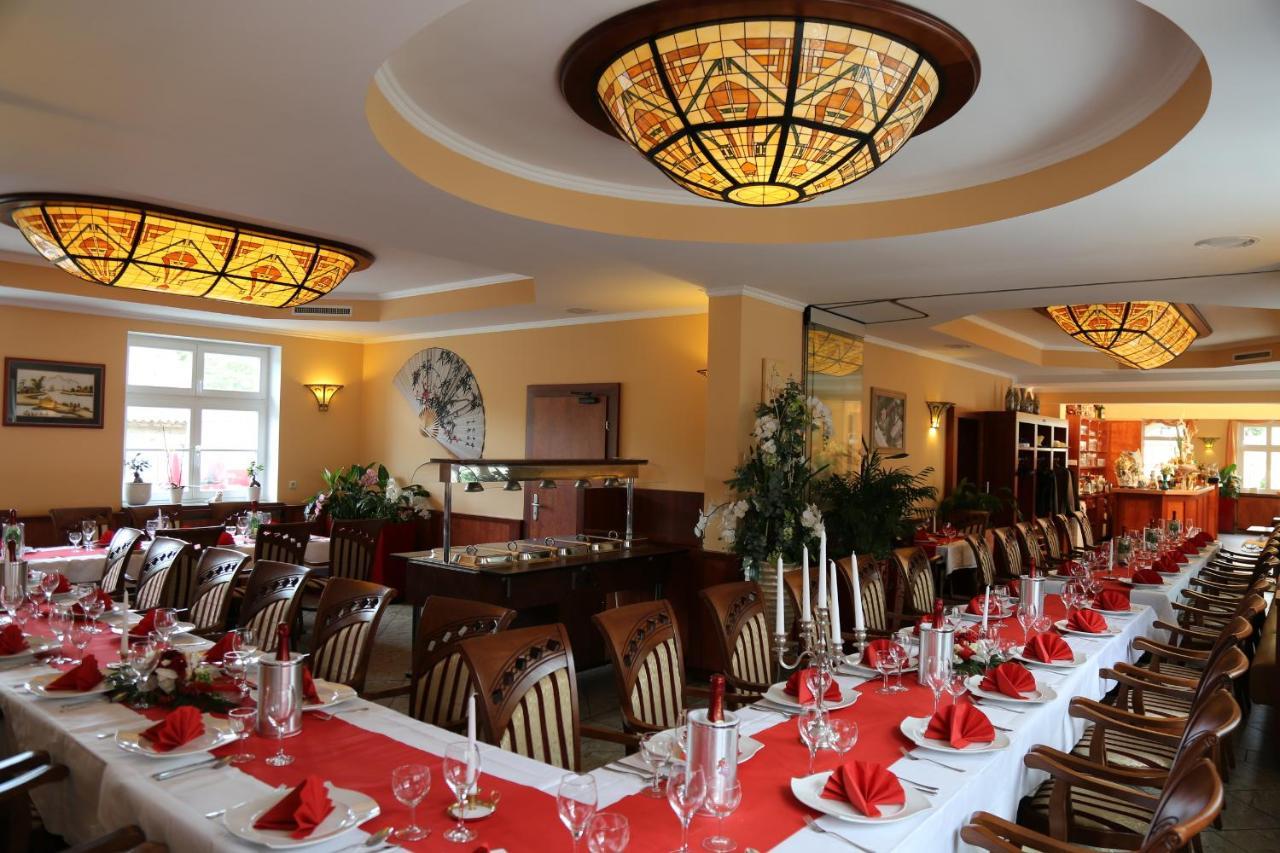 Chau-Asiatisches-Restaurant Und Pension Rudersdorf Exterior photo